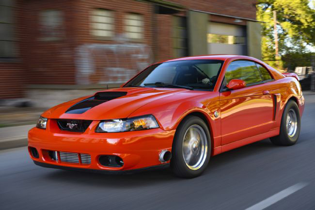2004 ford mustang gt